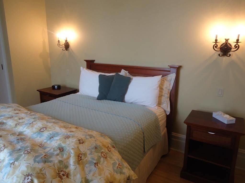 Maison Tait House Hotel Shediac Exterior photo